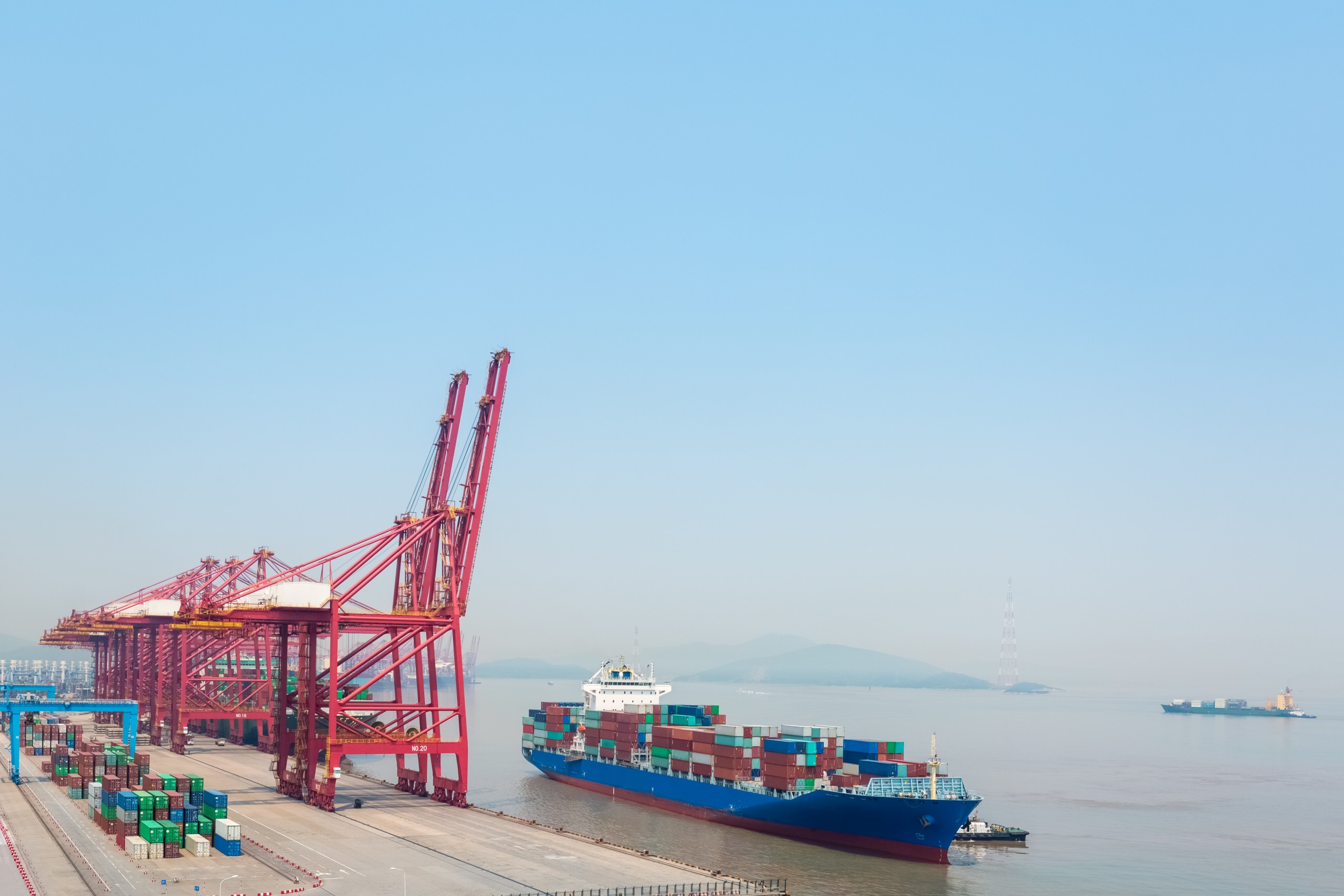 Ship Chartering and Brokering